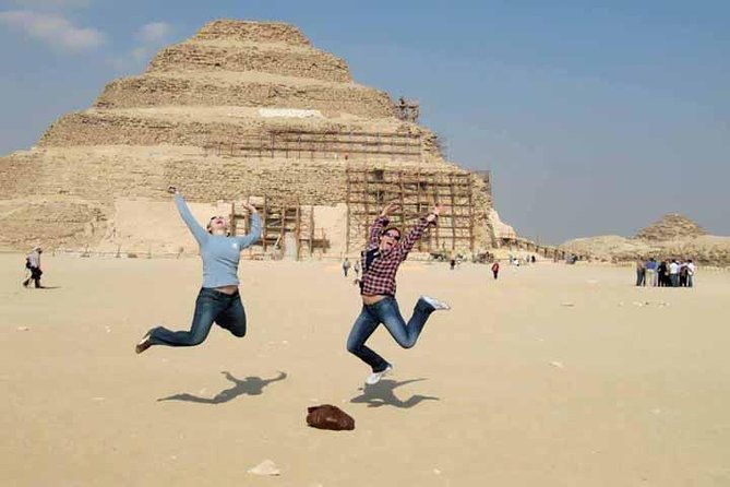 All-inclusive Private Trip Giza Pyramids Sphinx Saqqara, Dahshur - Giza’s Cheops, Menkaure, and Khafre pyramid time—how the tour keeps momentum