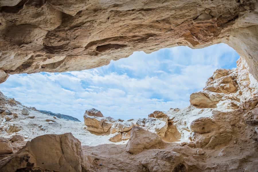 Cairo: 2-Day Bahariya Oasis Camp and Desert Tour - Crystal Mountain and Agabat Valley Sandboarding: Where You’ll Actually Get Moving