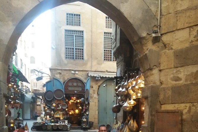 Cairo 8 Hour Private Tour of Pyramids, Egyptian Museum and Bazaar - Khan el Khalili Bazaar: Shop Smart Without Losing Your Day