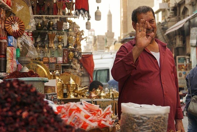 Cairo 8 Hour Private Tour of Pyramids, Egyptian Museum and Bazaar - Lunch Included: Fuel That Keeps the Tour Enjoyable