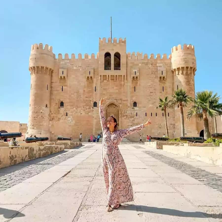 Cairo: Archeological Day-Trip to Alexandria - Kom el Shoqafa catacombs: the architecture that explains itself