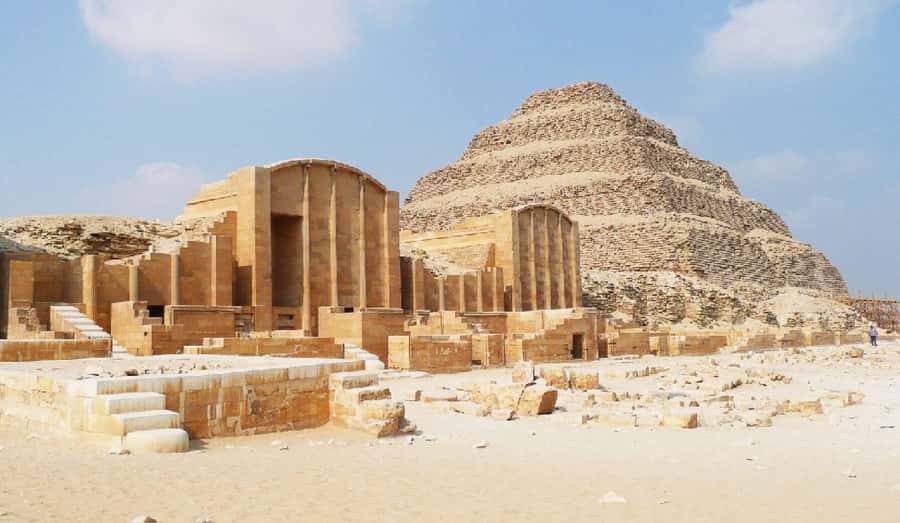 Cairo: Memphis, Sakkara and Dahshur Pyramids Day Tour - Group vs Private: Choosing the Right Version of Your Day