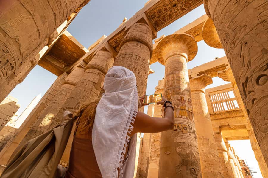 Cairo: Private Luxor Day Tour with Entrance fees by Flights - Karnak and Luxor Temple: How to enjoy two temple giants in one day