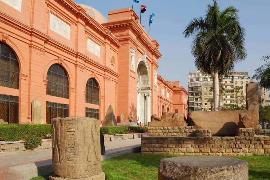 Cairo: Private Pyramids, Museum & Bazaar Tour with Lunch - Who this tour is best for (and who should think twice)