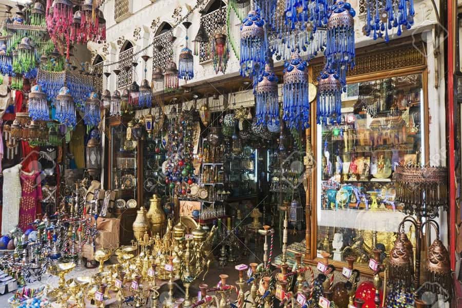 Cairo: Private Pyramids, Museum & Bazaar Tour with Lunch - Private guide impact: why the right person changes the day
