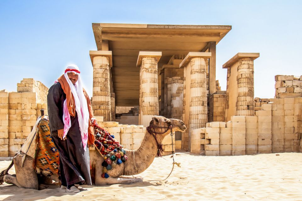 Cairo: Pyramids, Sakkara & Memphis Tour with Lunch - Valley Temple: why this stop helps the pyramids click