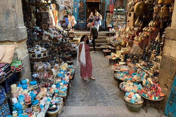 Cairo VIP Guided Tour to Khan El-Khalili Market with Lunch - Stop 1: Khan el-Khalili’s market maze and the Fatimid mausoleum story