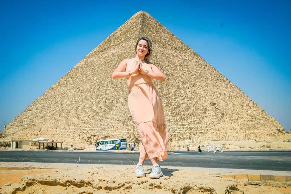Discover Cairo: Pyramids, Museum & Sphinx Tour from Hurghada - Key Things You’ll Notice on This Tour