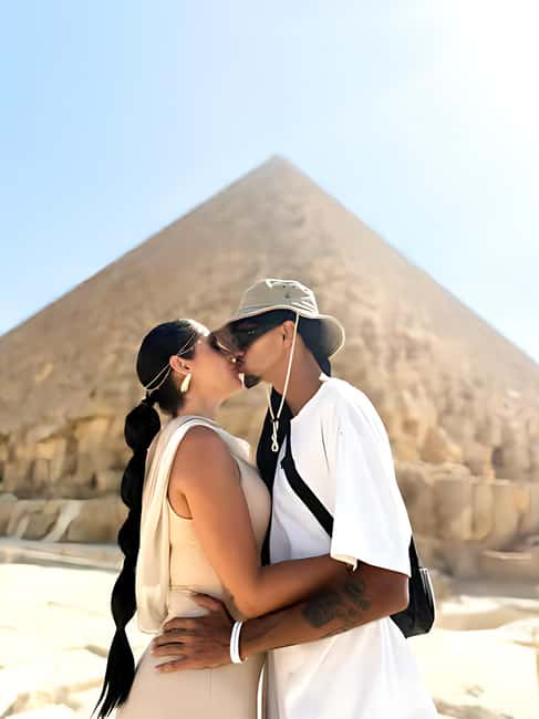 Discover Cairo: Pyramids, Museum & Sphinx Tour from Hurghada - From Hurghada to Cairo: what the long travel really feels like