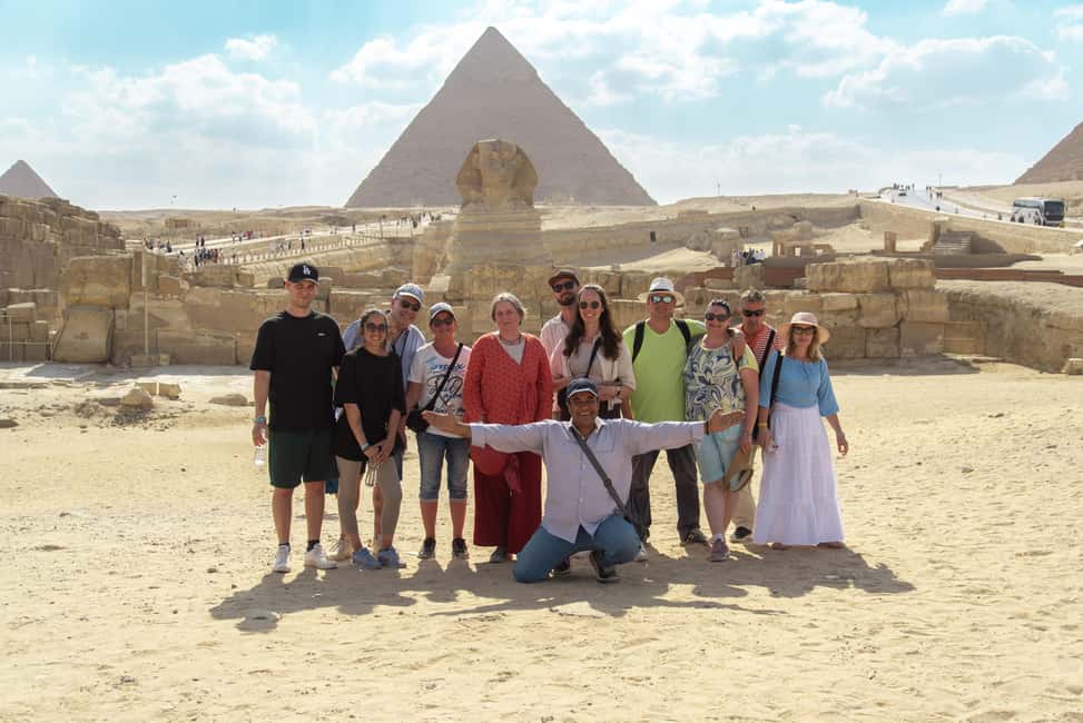 Discover Cairo: Pyramids, Museum & Sphinx Tour from Hurghada - Photos at the Sphinx: myths, angles, and heat management
