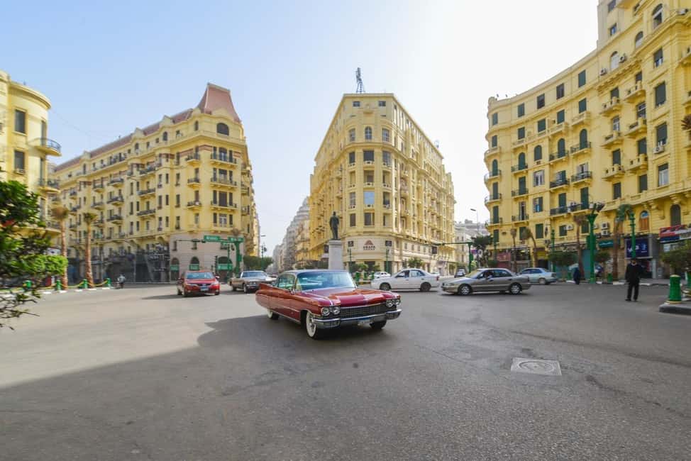 Discover Cairo: Pyramids, Museum & Sphinx Tour from Hurghada - The Egyptian Museum: how to see King Tut treasures without getting lost