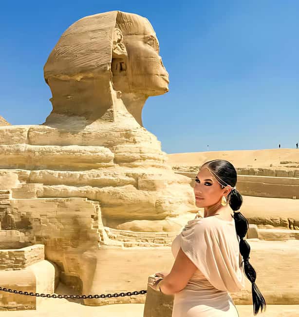 Discover Cairo: Pyramids, Museum & Sphinx Tour from Hurghada - Giza Plateau time: getting the most from Pyramids and the Sphinx