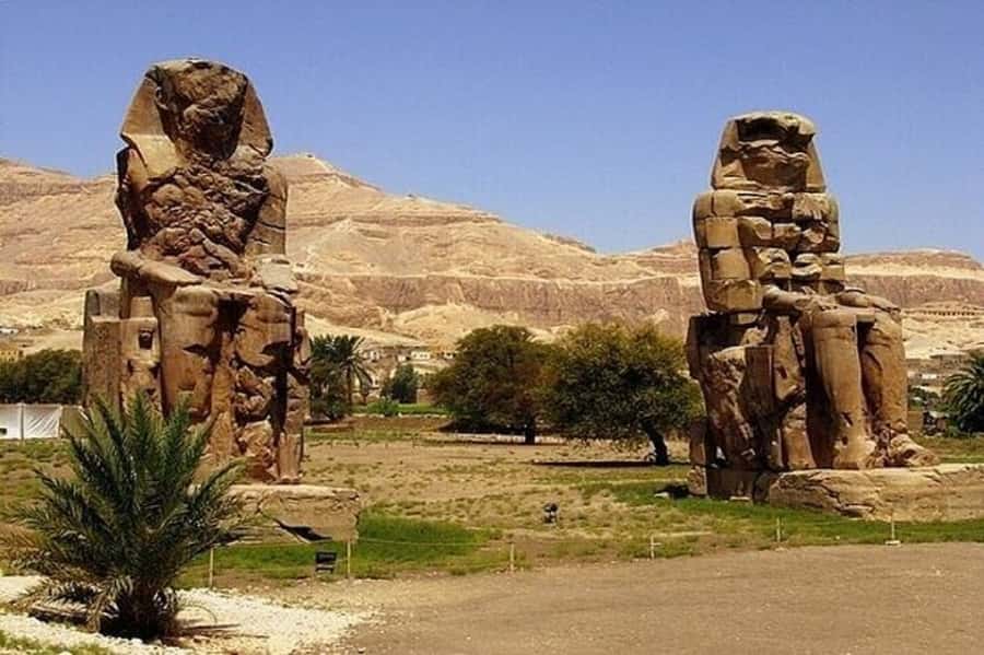 From Cairo: 5-Day Egypt Highlights Private Tour with Flights - Edfu and Kom Ombo: Horse-Drawn Classic Meets Real Temple Time