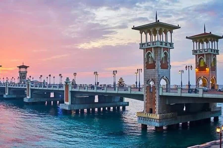 From Cairo: Private Full-Day Tour of Historical Alexandria - Catacombs of Kom el Shoqafa: Three Levels, the Tri-cilium, and Roman-Egyptian Sculpture