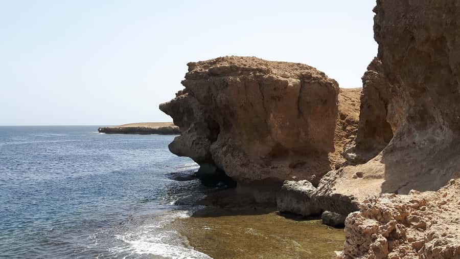 From Hurghada: Makadi Bay ATV Tour - Coastline Stop: Rock Formation and the Remote Beach Moment