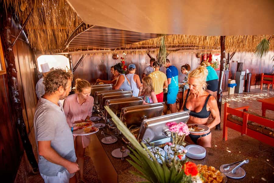 From Hurghada: Paradise Island Snorkeling Cruise with Lunch - Included Extras That Change the Day: Massage, Water Sports, and More