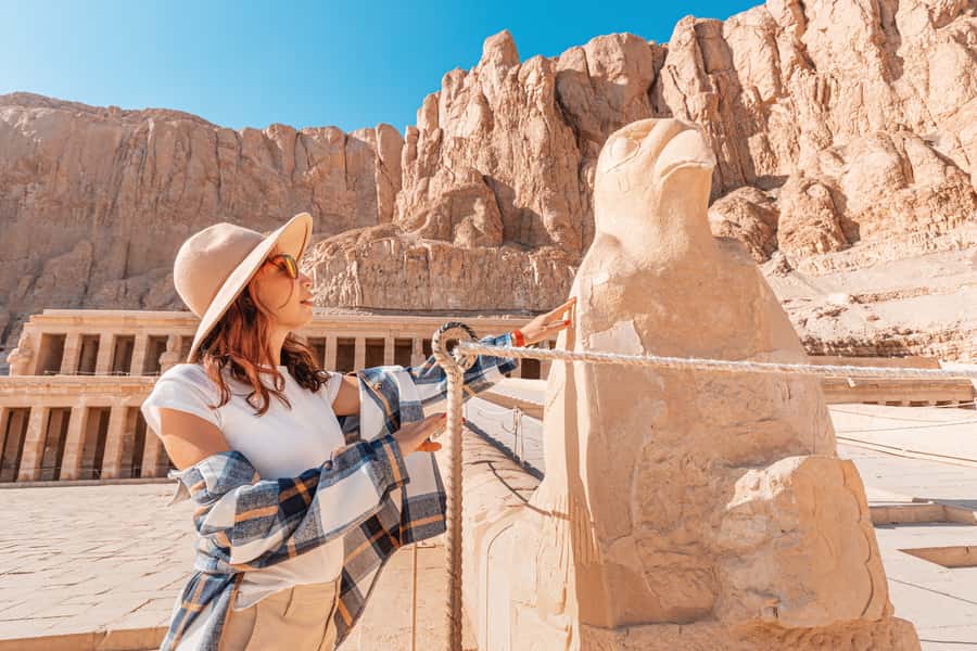 From Luxor: Guided Tour to East or West Banks with Lunch - Luxor Temple: The Finish Line You Can Actually Feel