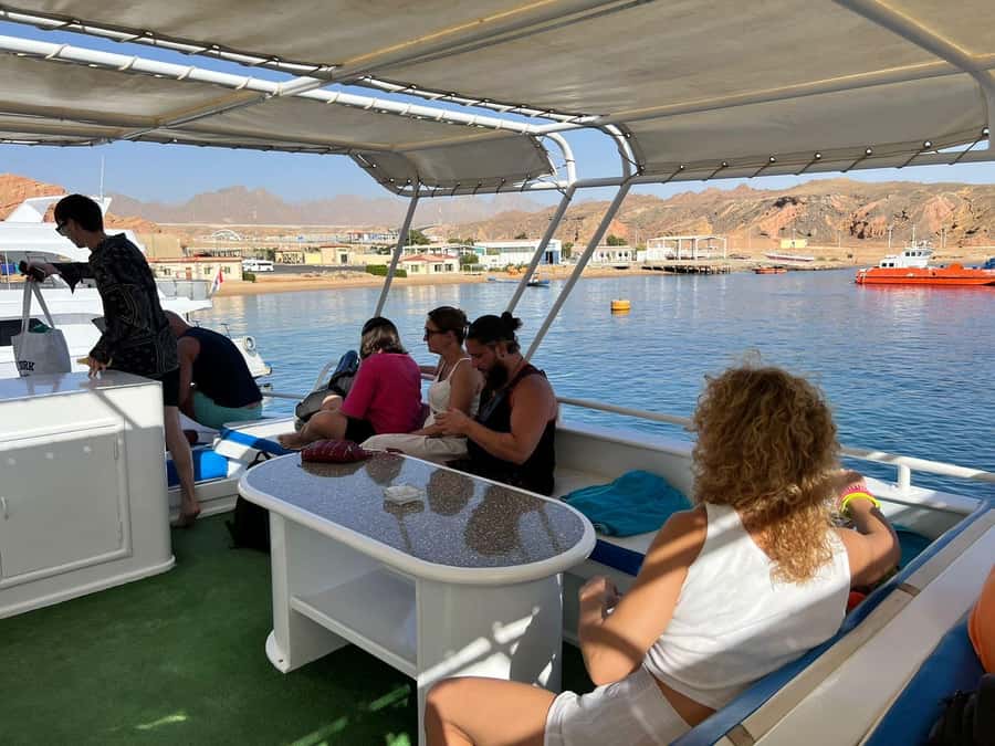 From Sharm: Ras Mohammed Cruise with Island Visit and Lunch - Optional intro scuba sessions: a great add-on if you qualify