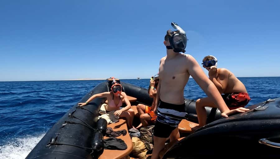 Hurghada: 3-Island Speedboat, Dolphin Watching & Snorkeling - Key points before you go