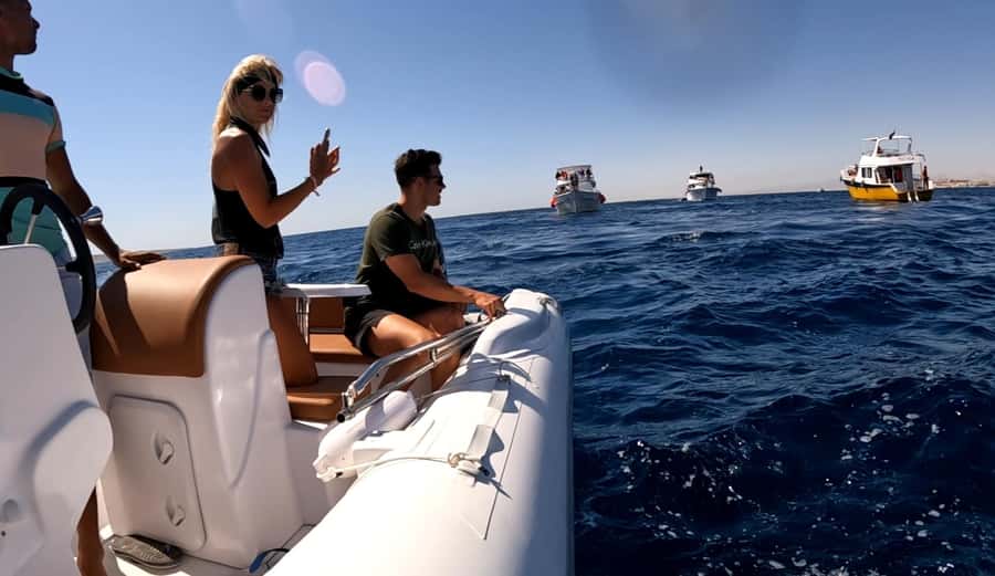 Hurghada: 3-Island Speedboat, Dolphin Watching & Snorkeling - The boat experience: speed, shade, music, and red-sea splash