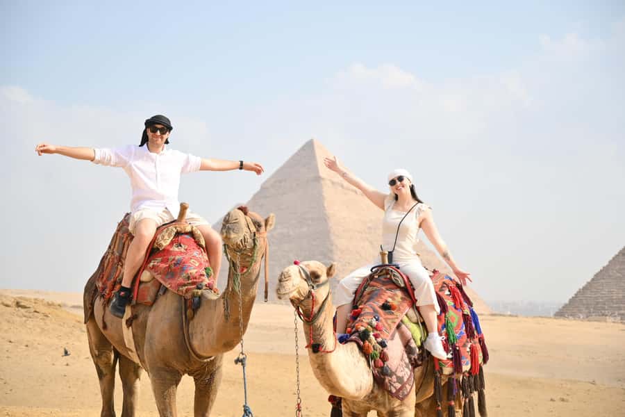 Hurghada Day Trip to Giza Pyramids, Sphinx, Museum and lunch - Inside-Track Benefits: Guides That Help You Enjoy the Day