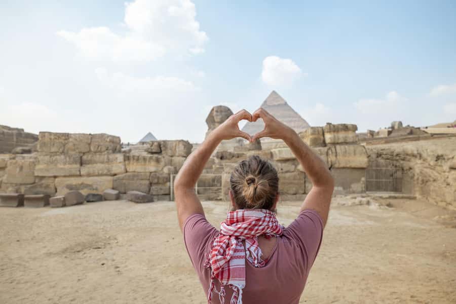 Hurghada: Full-Day Trip to Cairo by Plane - Lunch plus oils, perfume, and papyrus stops: worth it, but keep your guard up