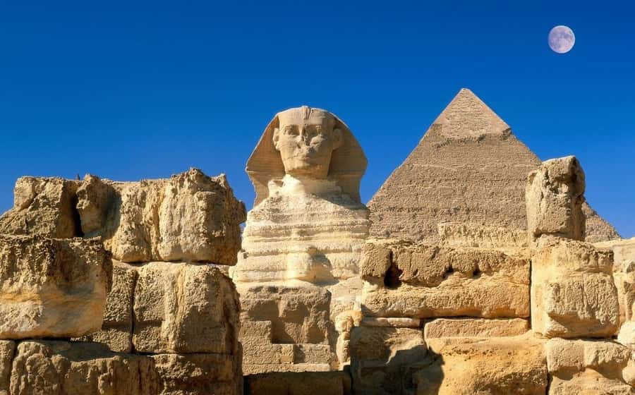 Hurghada: Full-Day Trip to Cairo by Plane - Optional add-ons: camel ride, photographer, scarf, and extra Nile time