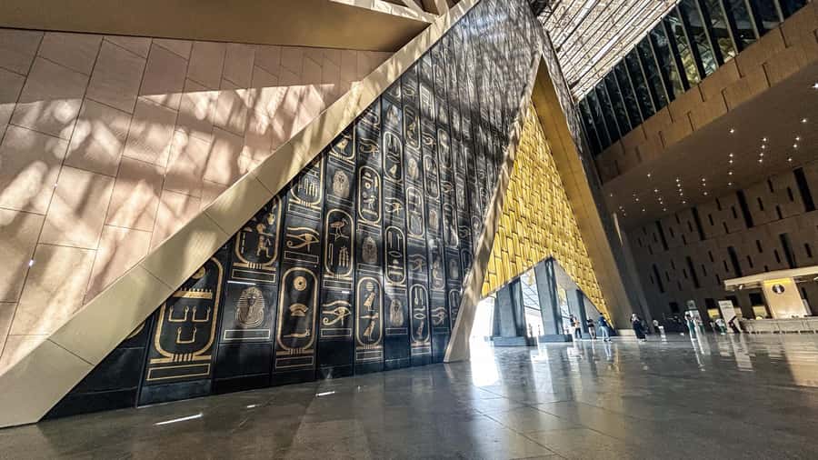 Hurghada: Grand Egyptian Museum, Pyramids & Sphinx Day Tour - Key things I’d circle before you book