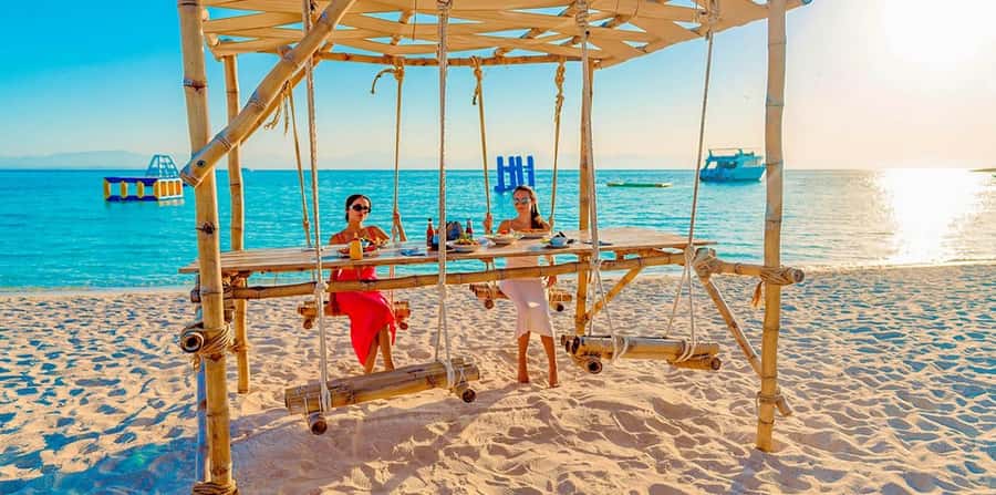 Hurghada: Hula Hula Cruise with Lunch, Massage, & Snorkeling - Why Hula Hula works so well as a Hurghada day trip