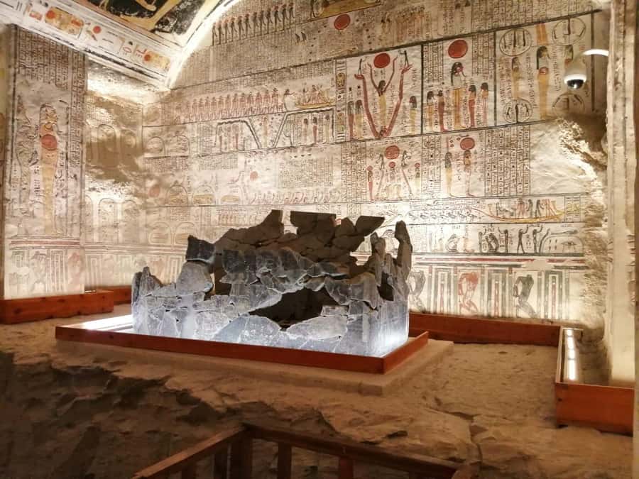 Hurghada: Luxor Highlights & King Tut Tomb Tour with Lunch - Valley of the Kings: where Tutankhamun becomes the focus