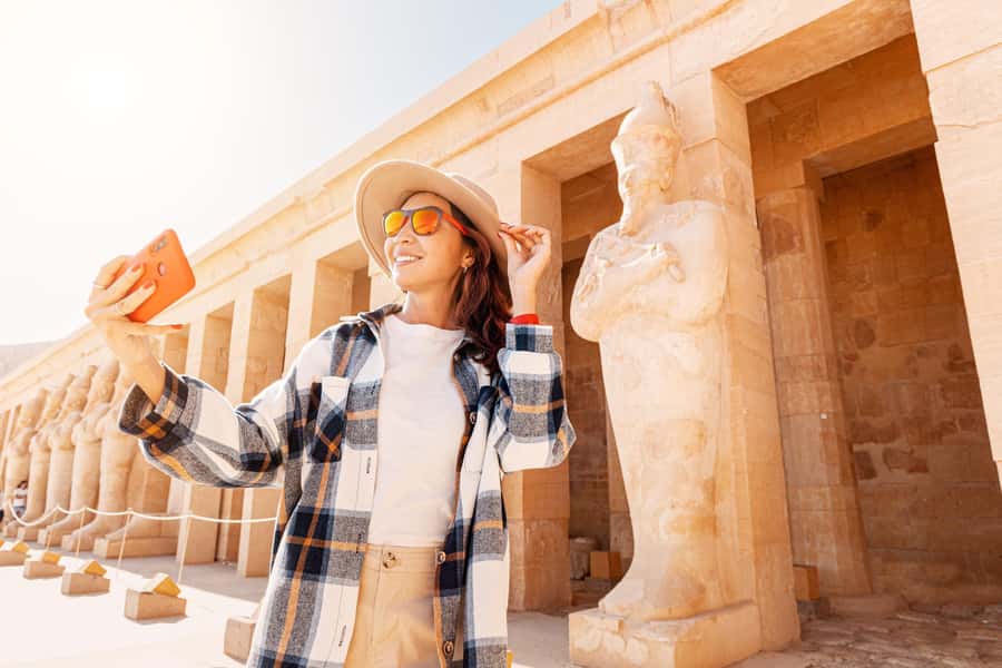 Hurghada: Luxor Hot Air Balloon Ride and Day Tour With Meals - Valley of the Kings, Hatshepsut, and Colossi: the West Bank in one long day