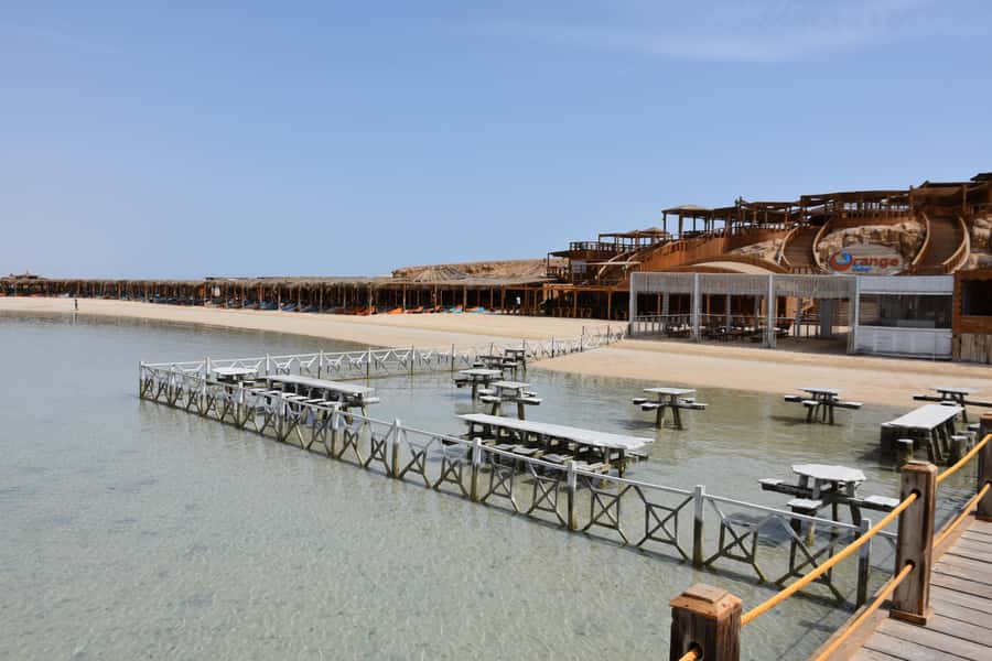 Hurghada: Luxury Cruise Trip to Orange Bay with Lunch - The reef lunch break: buffet rhythm, snacks, and what’s actually included
