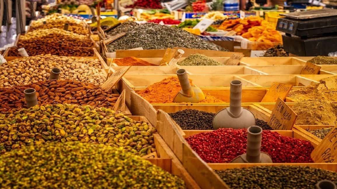 Hurghada: Private or Shared City Tour with Guide & Shopping - Traditional Fishing Village to Marina Promenade: Views Plus Daily Work