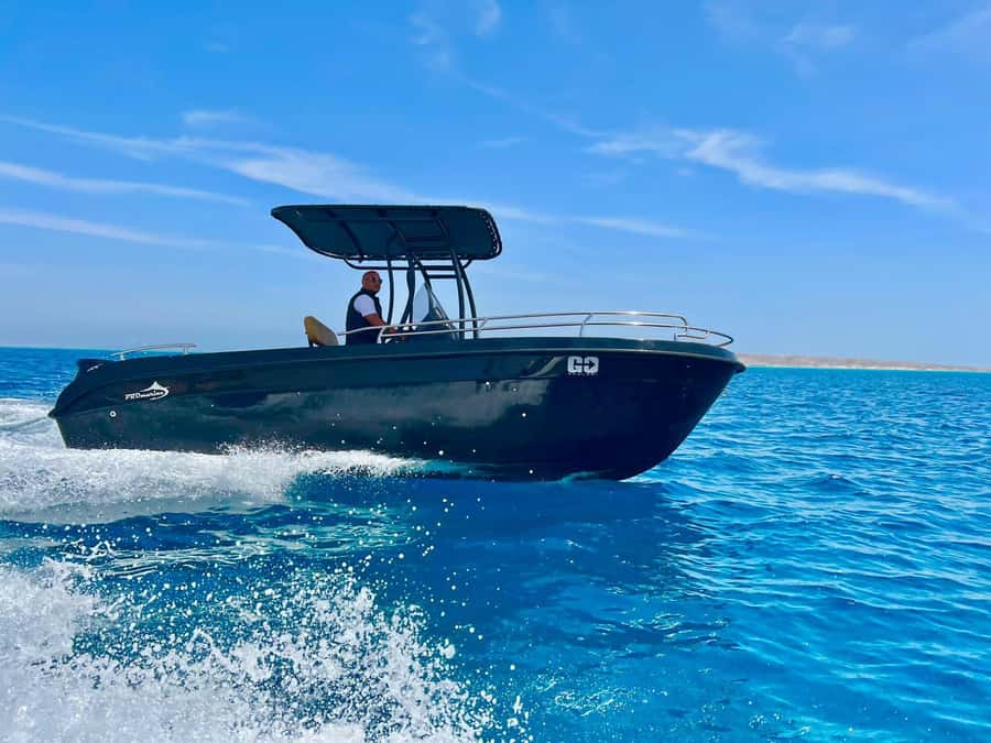 Hurghada: Private Speedboat Adventure with Snacks & Pick-up - Price and value: is $116 per group up to 2 a good deal?
