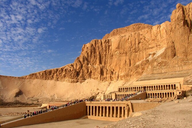 Luxor Day Tour: Valley of Kings & Queens & Hatchepsut Temples - Medinet Habu: Ramses III’s temple and the sense of legacy
