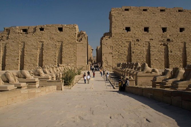 Luxor Private Full-Day Tour: Discover the East and West Banks of the Nile - Getting Picked Up (and Not Getting Stuck Waiting in the Heat)