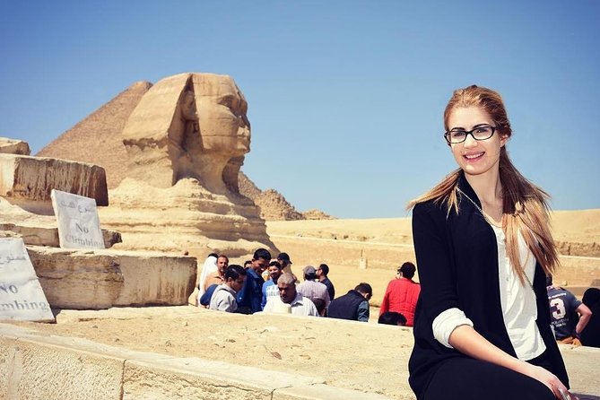 Private Day Tour Giza Pyramids, Sphinx, Memphis, and Saqqara - The craft-shop stops: how to keep the day from turning into a sales pitch