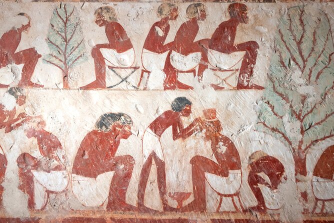 Private Tour To West Bank A - Colossi of Memnon: mortuary temple leftovers in two giant figures