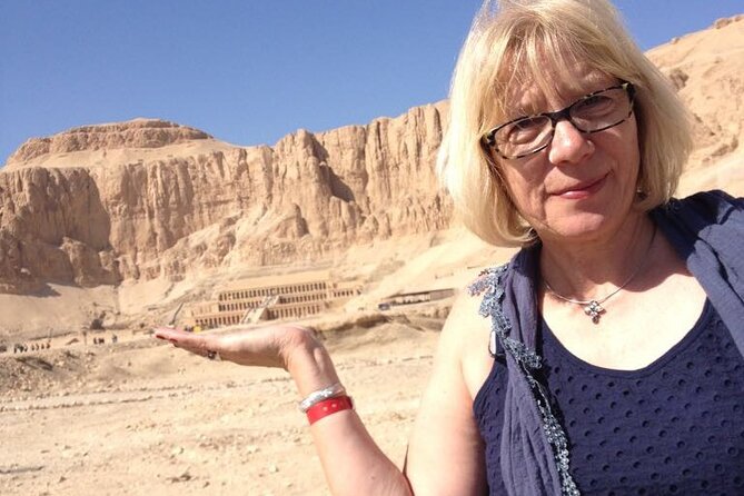 Small Group Excursion to Luxor Valley of the Kings from Hurghada - Alabaster factory visit: the craft behind the statues